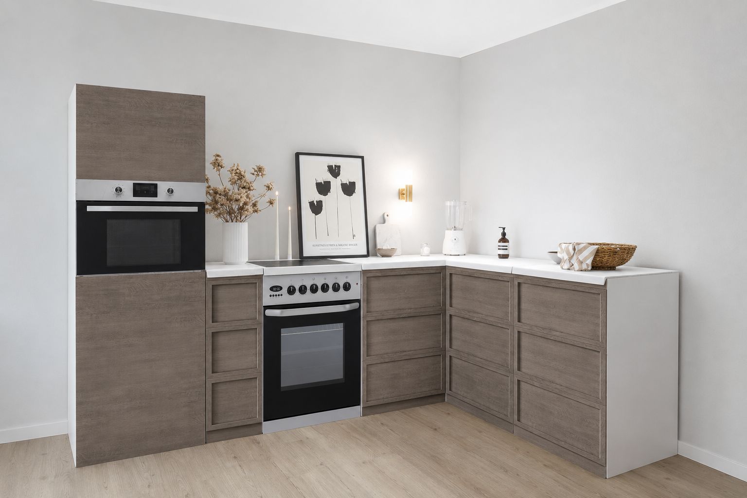 Eckküche aus Pappe 270 × 180 cm – Home Staging Pappküche mit Hochschrank & Herdattrappe